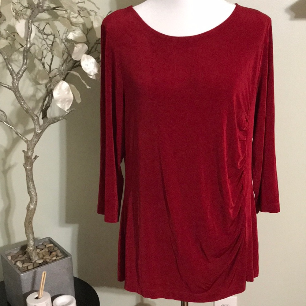 CHICO’S TRAVELERS RED TOP